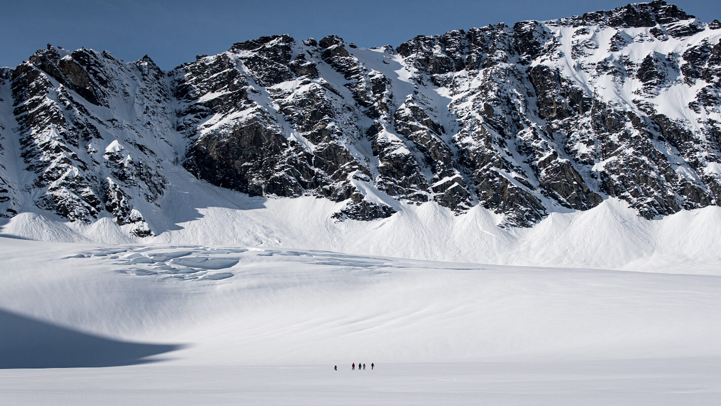 SKI & SNOWBOARD